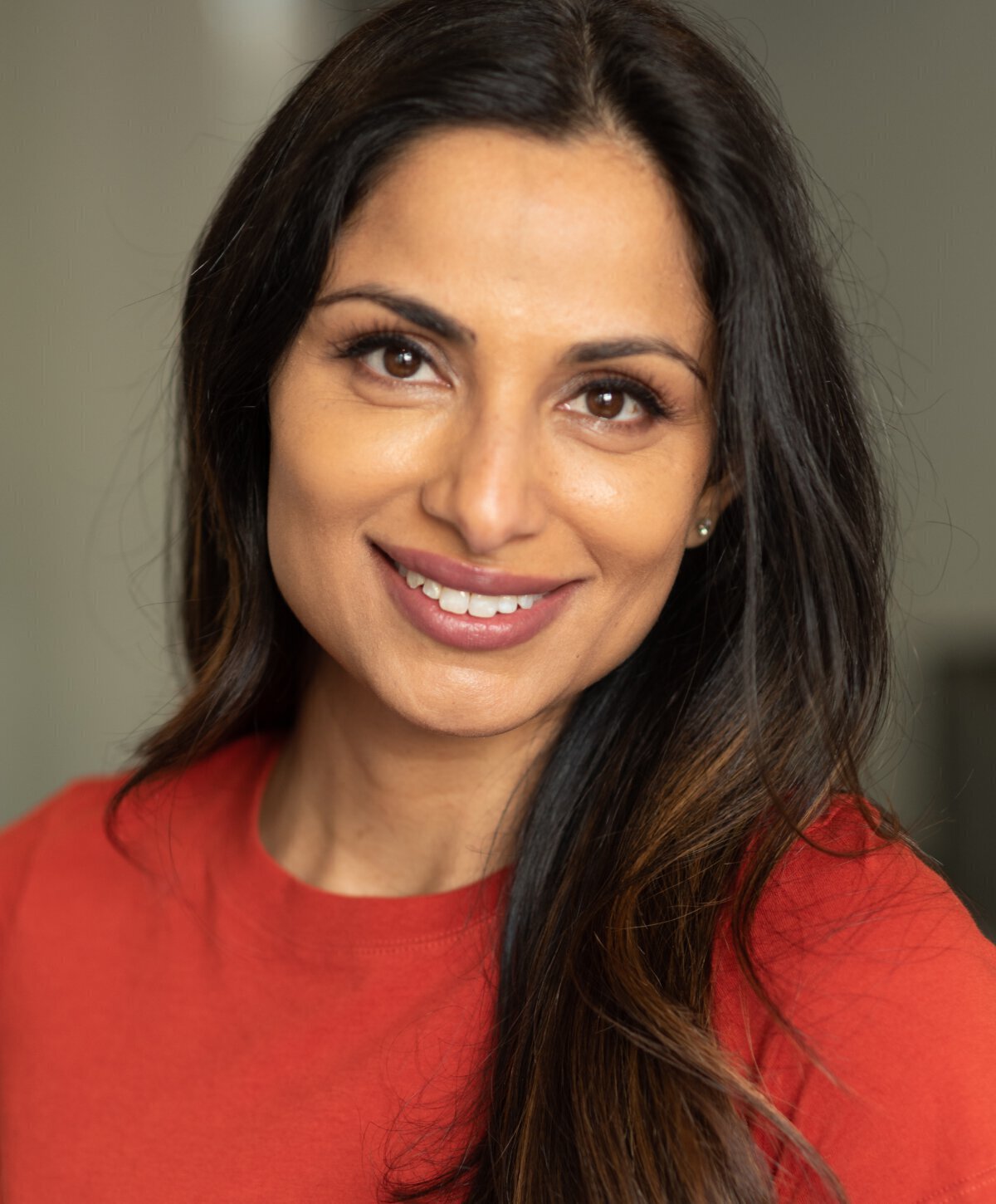 Detroit non surgical rhinoplasty model with brown hair